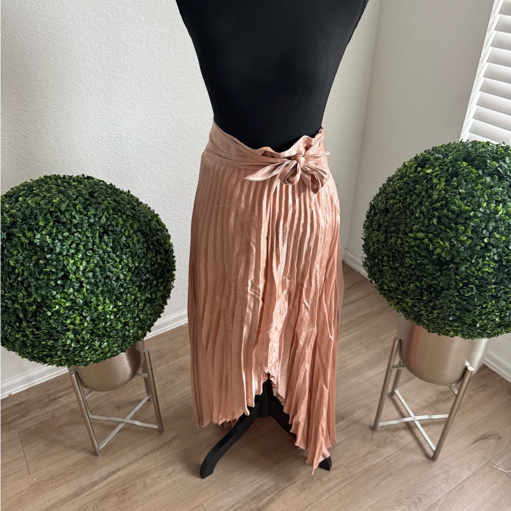 DO+BE Shimmering Peach Midi Skirt